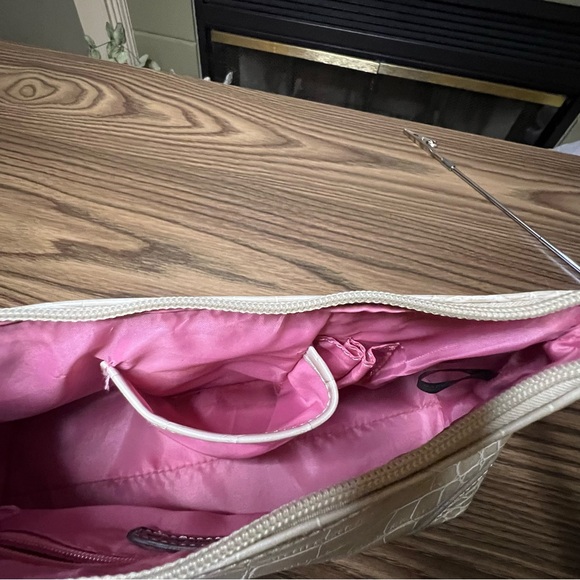 Tommy Croc-Embossed Beige Handbag - Picture 8 of 11